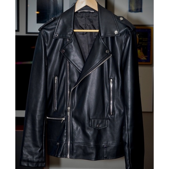 Zara Other - Black leather jacket